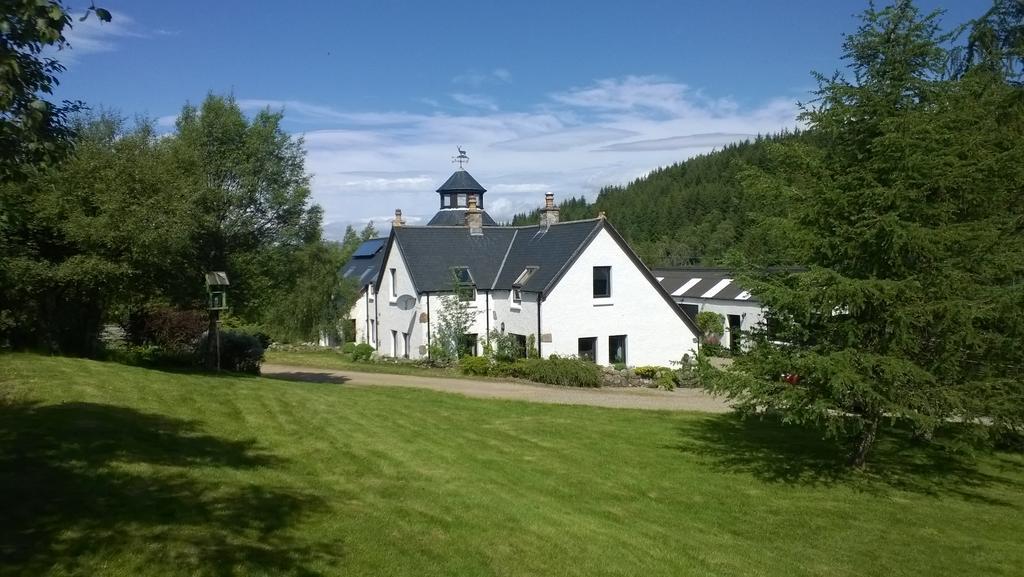 Stronavaich Cairngorm Guest House Tomintoul Buitenkant foto